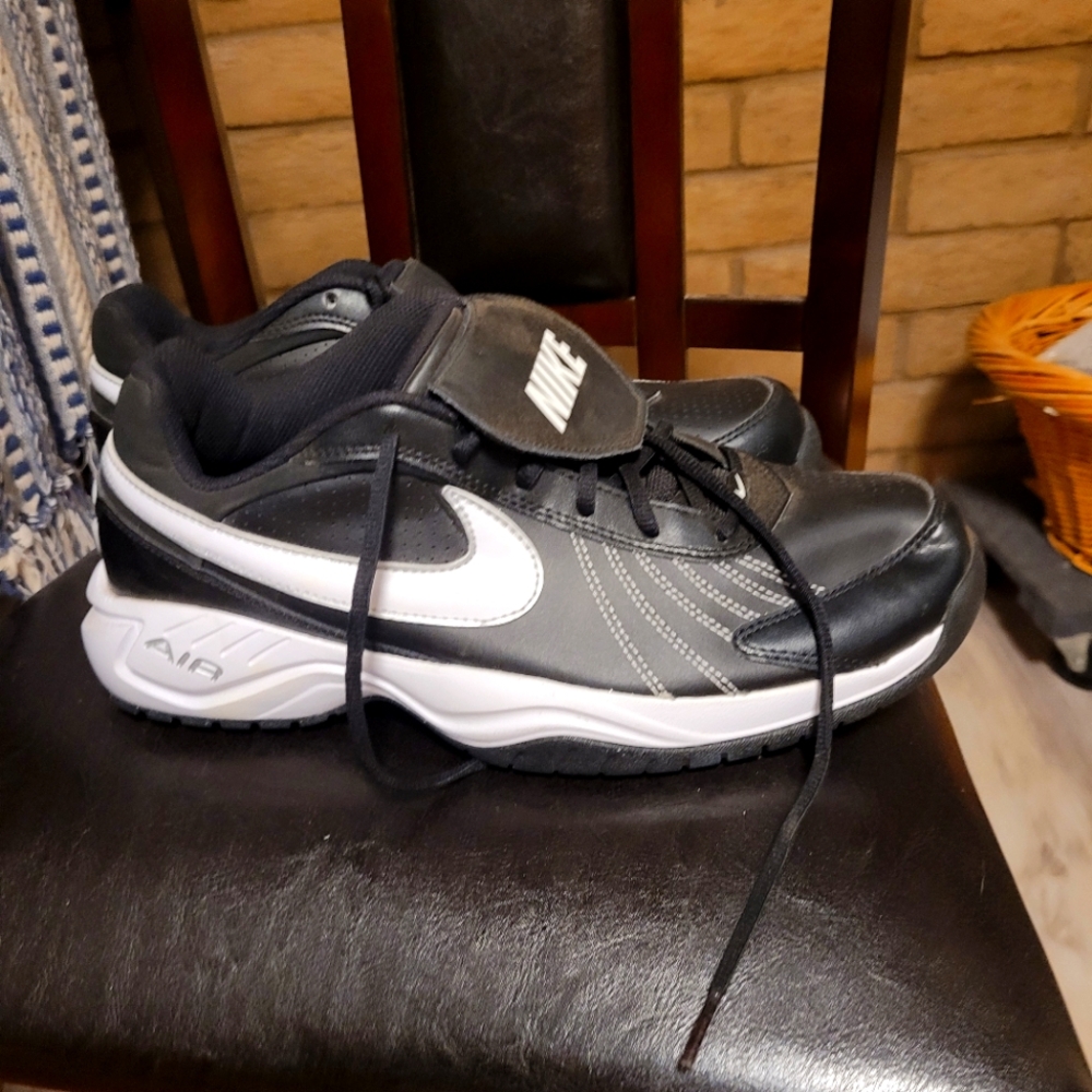Mens baseball/softball turf shoes